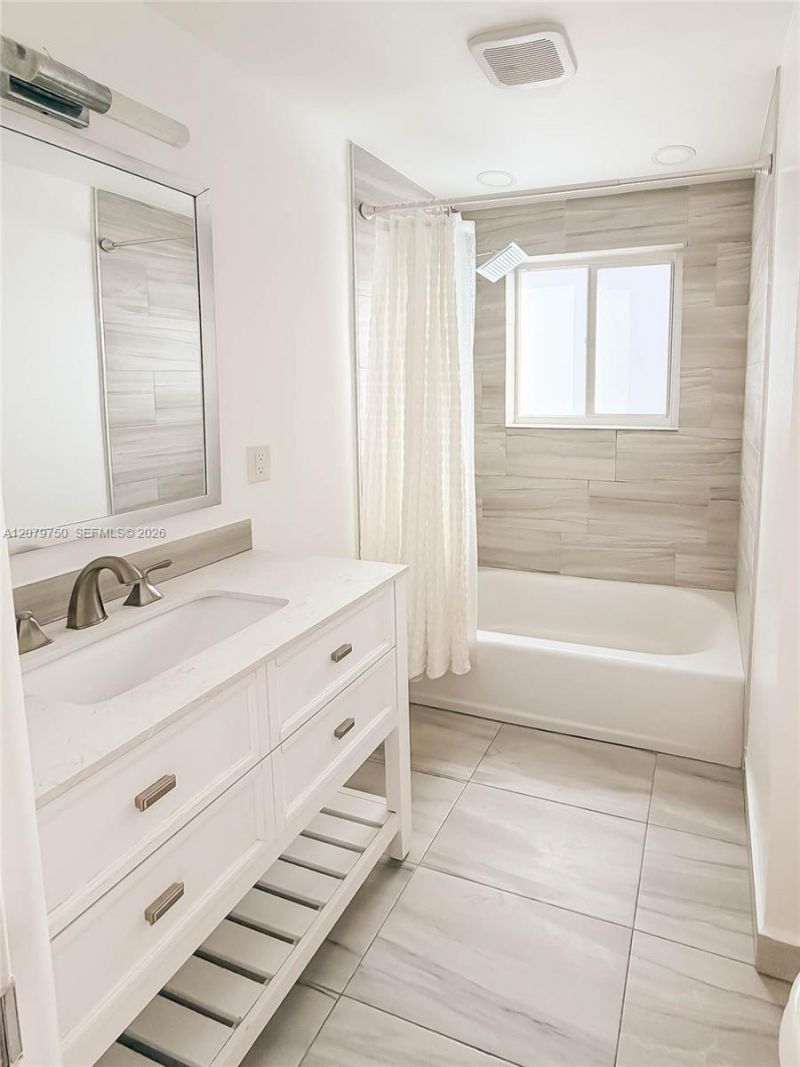 2298 NE 2nd Ave, Unit n/a, Boca Raton, FL 33431 Photo