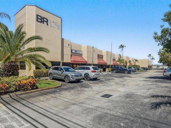 4851 NW 79th Ave , Unit 9, Doral, FL 33166