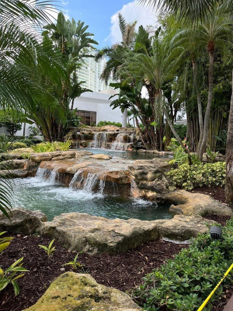 19707 Turnberry Way , Unit 4L, Aventura, FL 33180 Photo