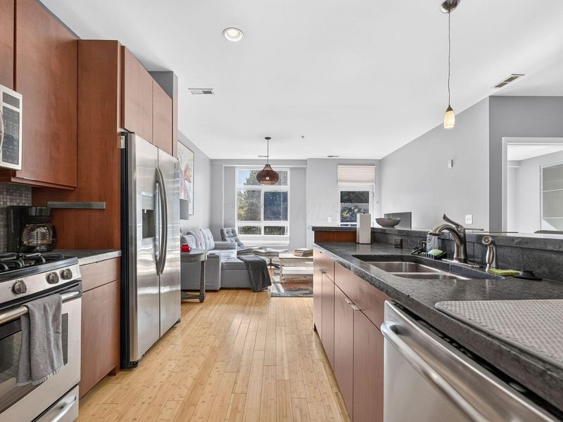 845 N High Street, Unit 309, Columbus, OH 43215 Photo 6