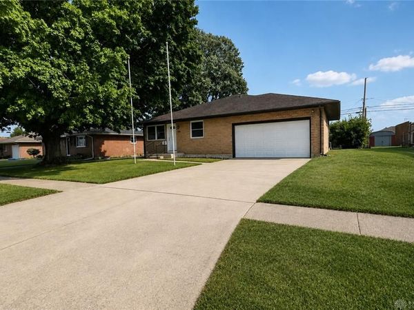1243 Student Avenue, Springfield, OH 45503