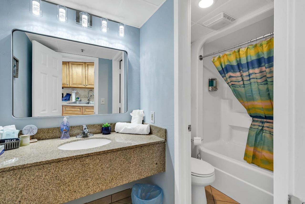 3000 N Ocean Blvd. Photo 11