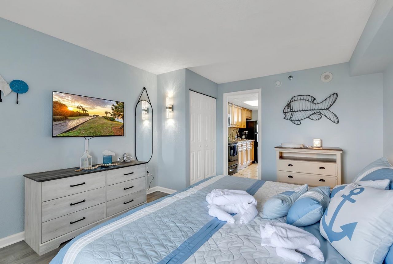3000 N Ocean Blvd. Photo 9