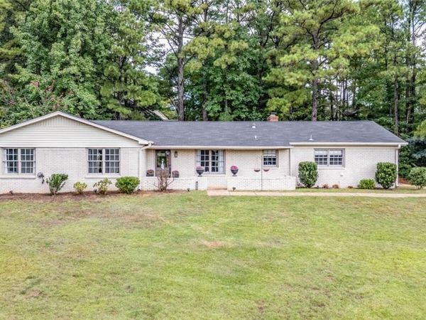 655 Woodridge Drive , Tuscaloosa, AL 35406