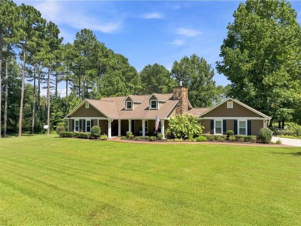 134 Hawkins Road , Armuchee, GA 30105