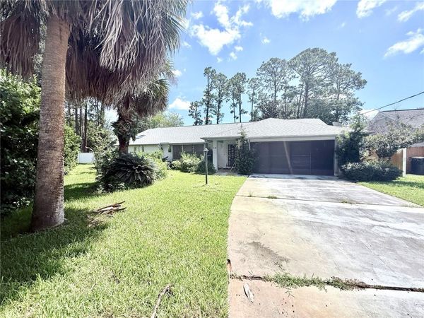 10 BRADLEY PLACE , PALM COAST, FL 32137