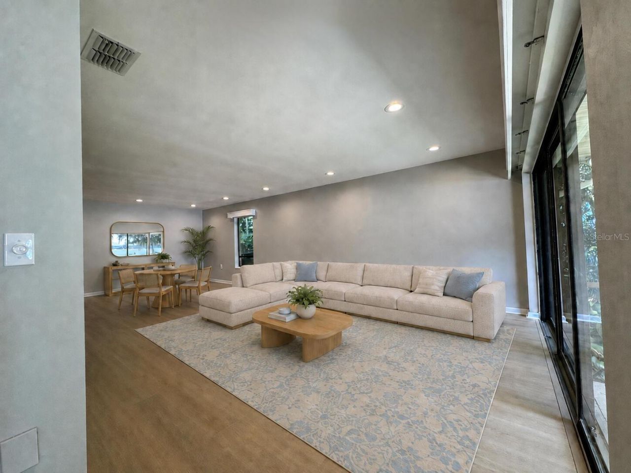 2510 Cypress Gardens Boulevard , Winter Haven, FL 33884 Photo