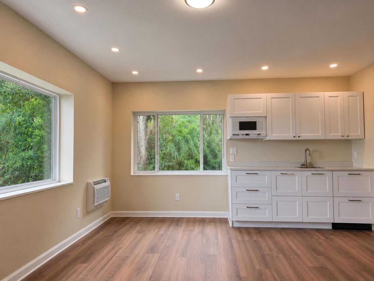 2510 Cypress Gardens Boulevard , Winter Haven, FL 33884 Photo