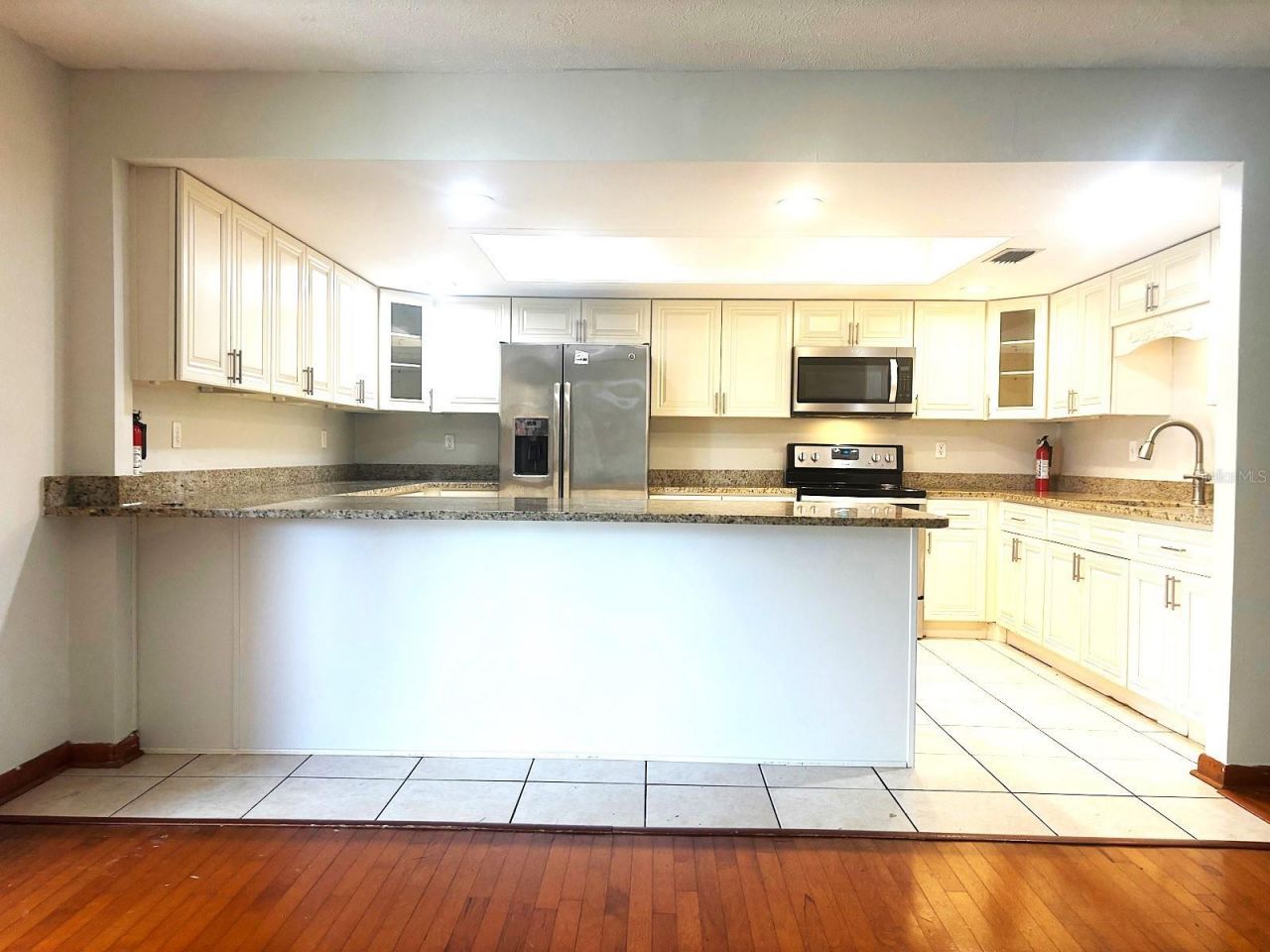 902 Samy Drive , Tampa, FL 33613 Photo