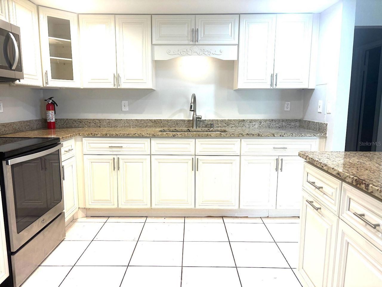 902 Samy Drive , Tampa, FL 33613 Photo