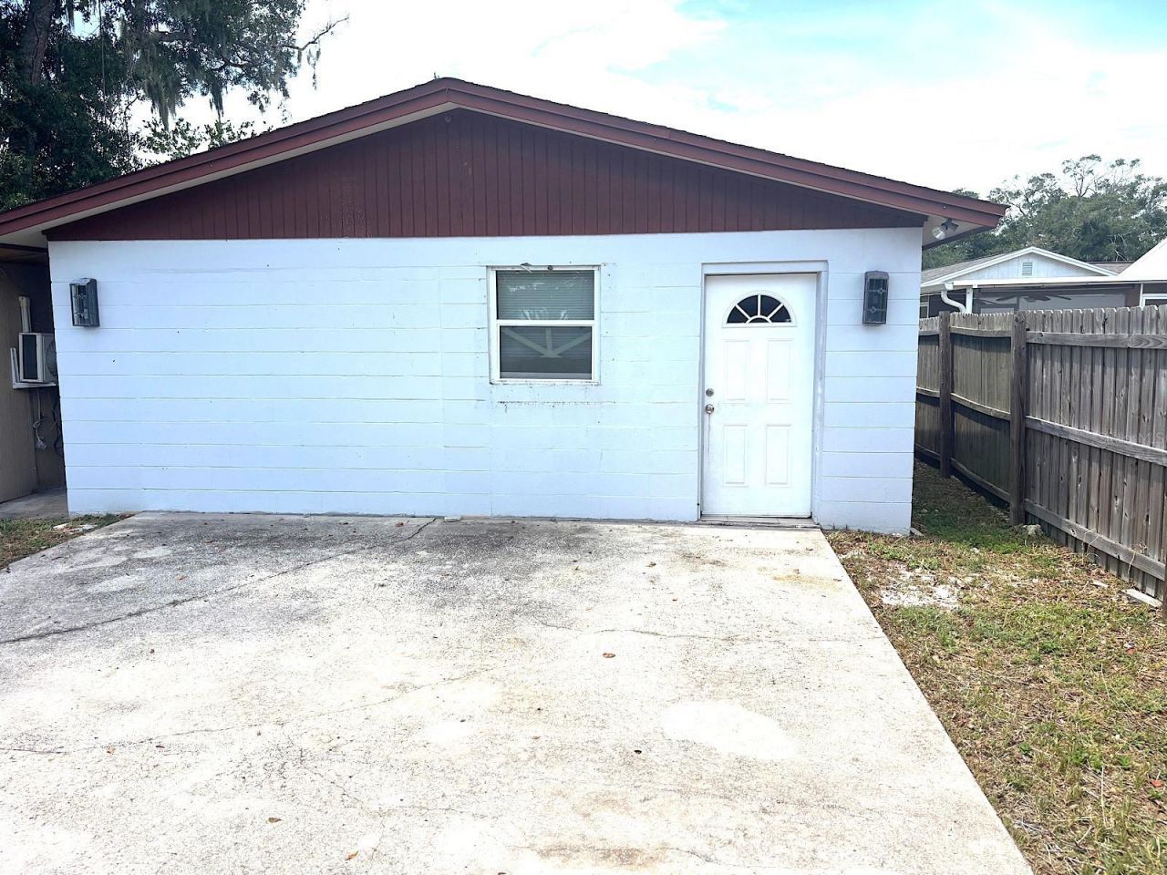 902 Samy Drive , Tampa, FL 33613 Photo