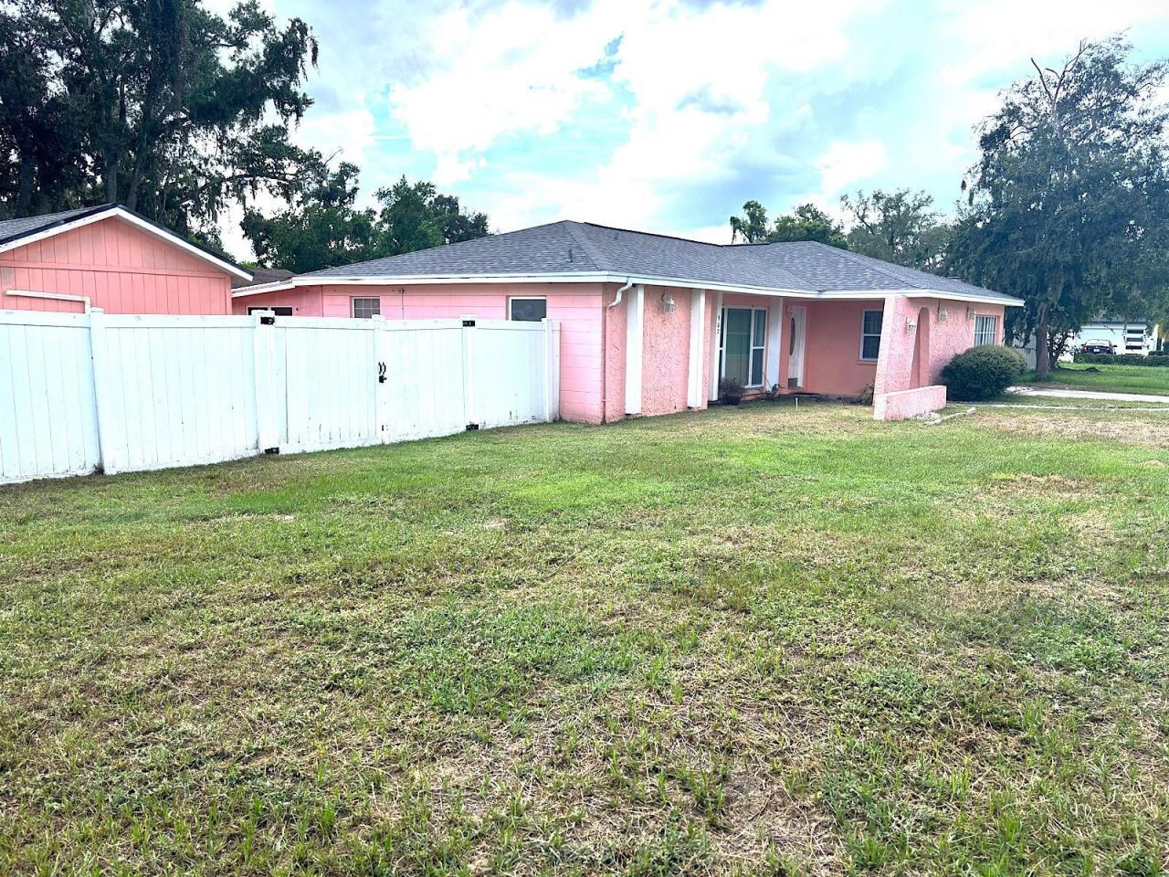 902 Samy Drive , Tampa, FL 33613 Photo