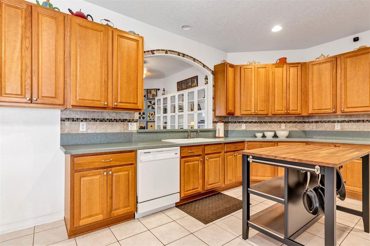 4958 Portsmouth Street, Tavares, FL 32778 Photo