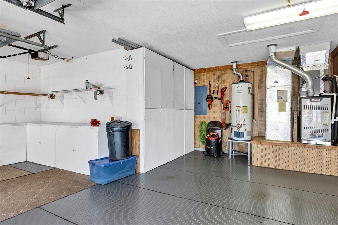 4958 Portsmouth Street, Tavares, FL 32778 Photo