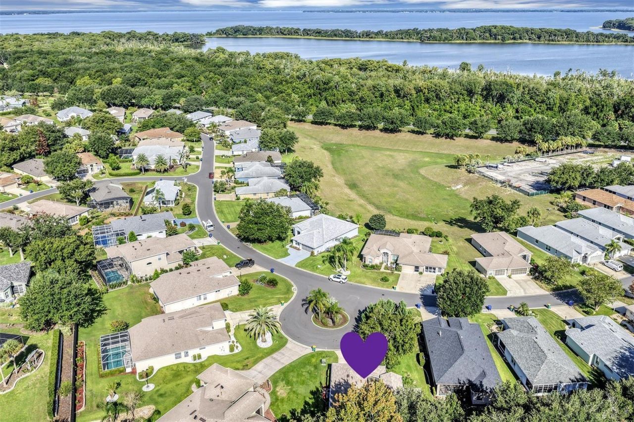 4958 Portsmouth Street, Tavares, FL 32778 Photo