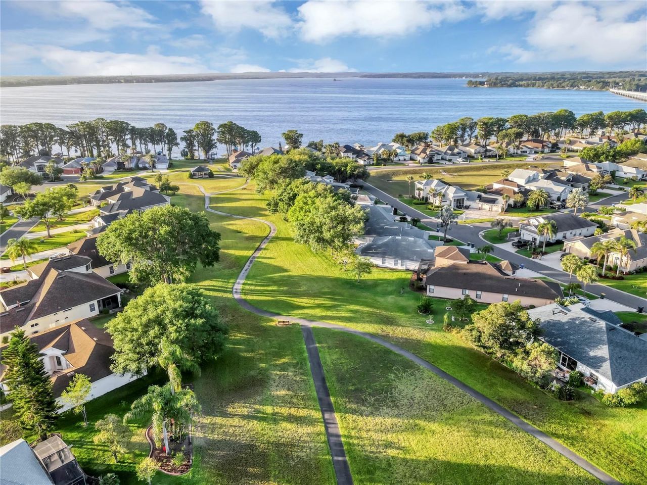 4958 Portsmouth Street, Tavares, FL 32778 Photo