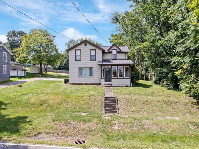 247 Milan Street N, Canal Fulton, OH 44614 Photo 3