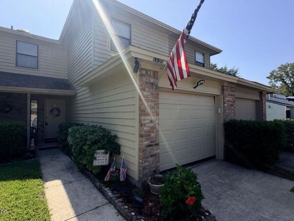 1135 ROMAINE Circle W, Jacksonville, FL 32225