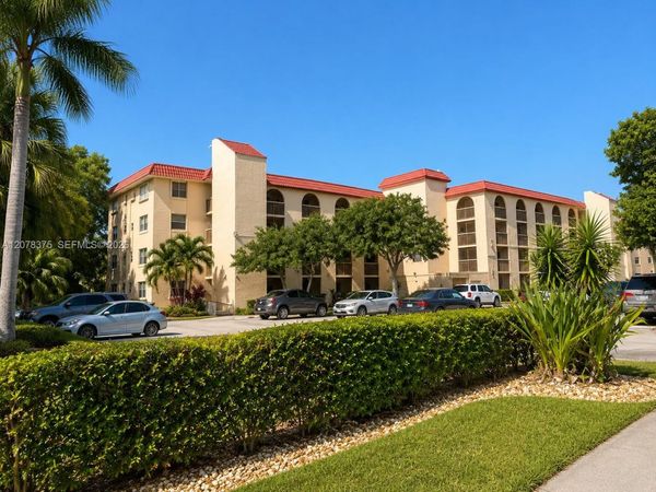 3261 Holiday Springs Blvd , Unit 401, Margate, FL 33063