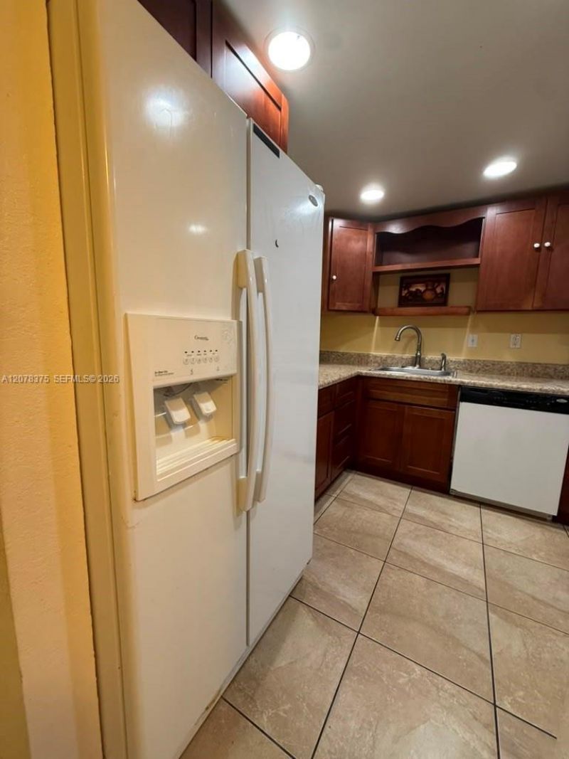 3261 Holiday Springs Blvd , Unit 401, Margate, FL 33063 Photo