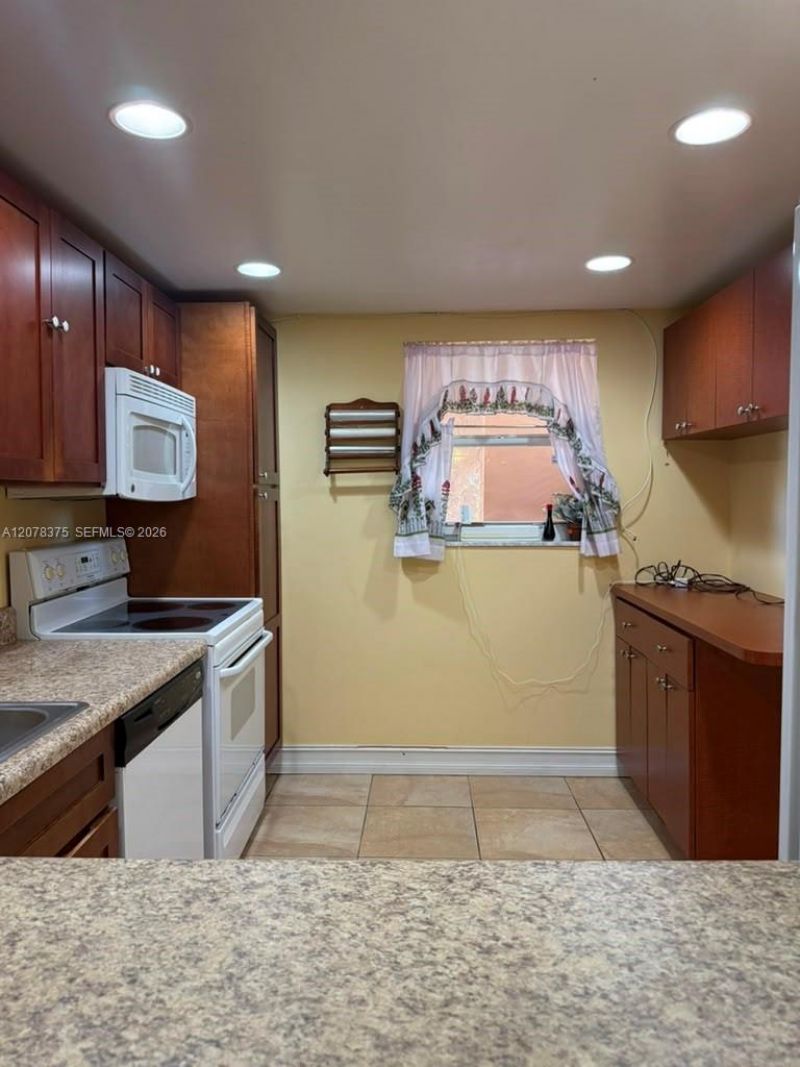 3261 Holiday Springs Blvd , Unit 401, Margate, FL 33063 Photo