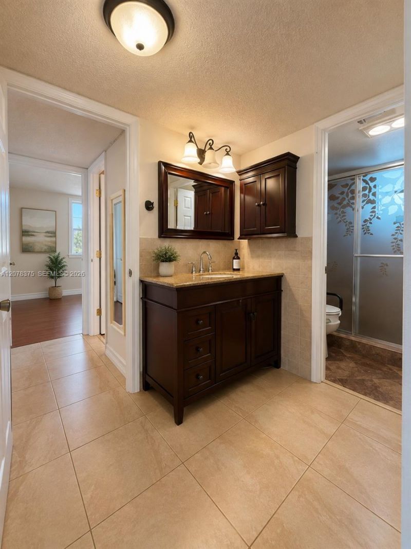 3261 Holiday Springs Blvd , Unit 401, Margate, FL 33063 Photo