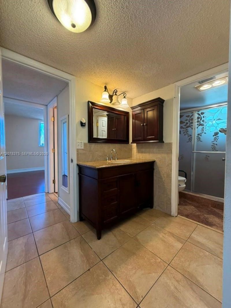 3261 Holiday Springs Blvd , Unit 401, Margate, FL 33063 Photo