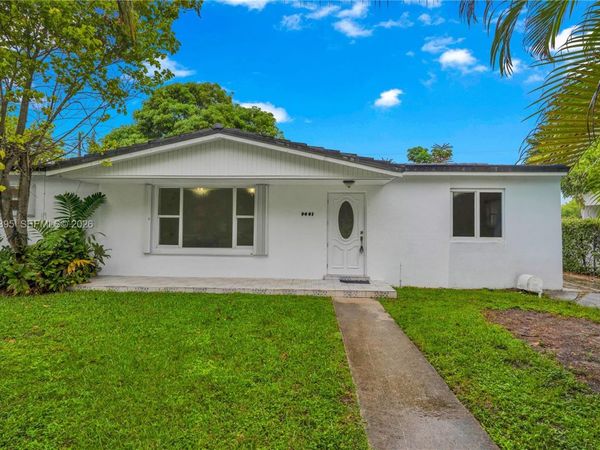 9441 SW 27th Dr , Miami, FL 33165