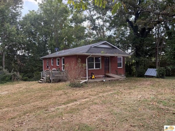 6372 County House Road , Tompkinsville, KY 42167