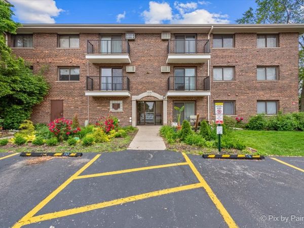 1220 S Lorraine Road , Unit 2H, Wheaton, IL 60189