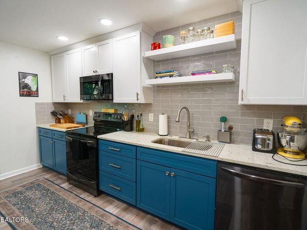 8833 Ashton Court, Knoxville, TN 37923