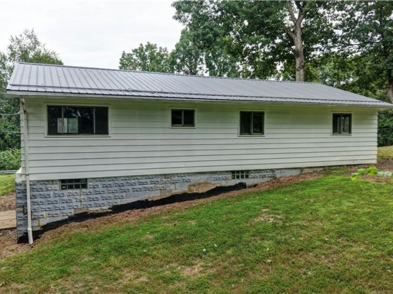 5300 GREENRIDGE RD, New Philadelphia, OH 44663 Photo 11