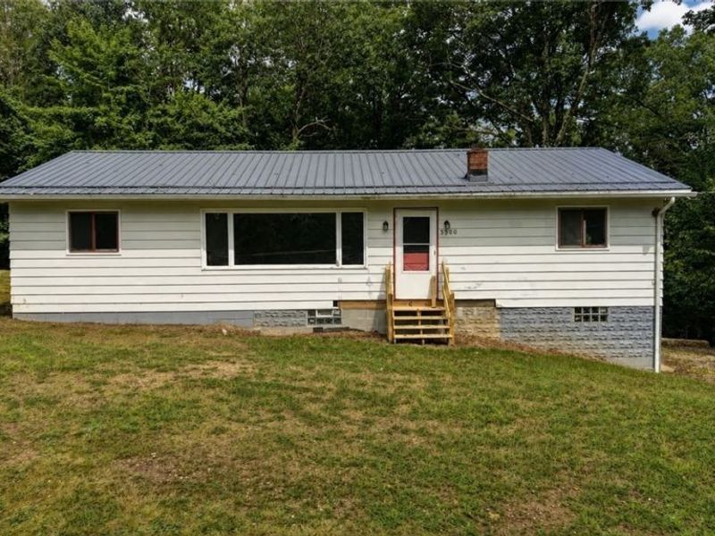 5300 GREENRIDGE RD, New Philadelphia, OH 44663 Photo 13