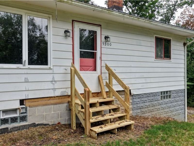 5300 GREENRIDGE RD, New Philadelphia, OH 44663 Photo 7