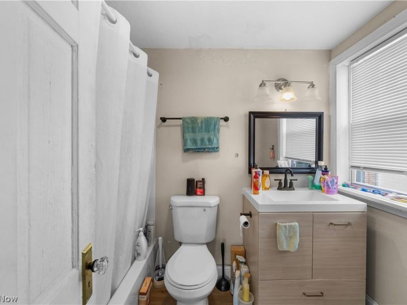3113 Ashwood, Cleveland, OH 44120 Photo 13