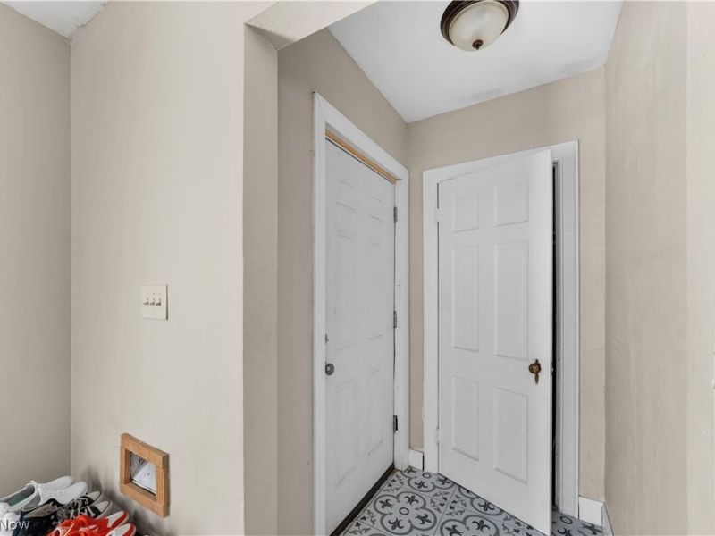 3113 Ashwood, Cleveland, OH 44120 Photo 8