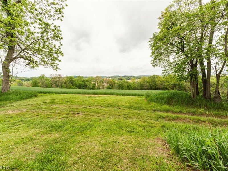 TR 240 , Fresno, OH 43824 Photo 9