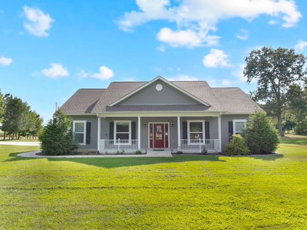 1571 Raysville Rd , Tullahoma, TN 37388