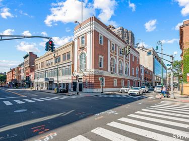 809 Chapel , New Haven, CT 06510