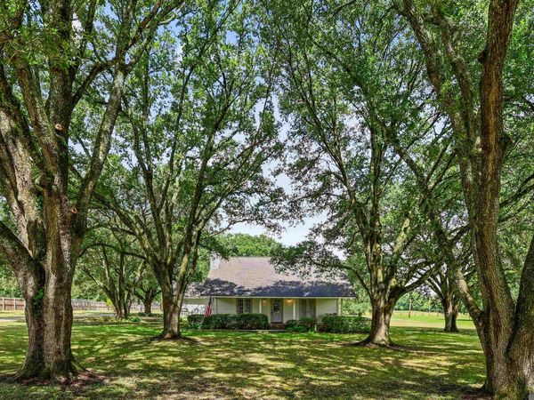 23135 Brian Rd, Zachary, LA 70791