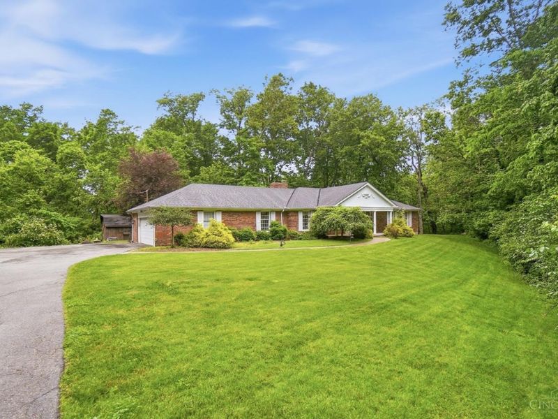 4 Beechurst Woods Lane, Green Township, OH 45233 Photo 2