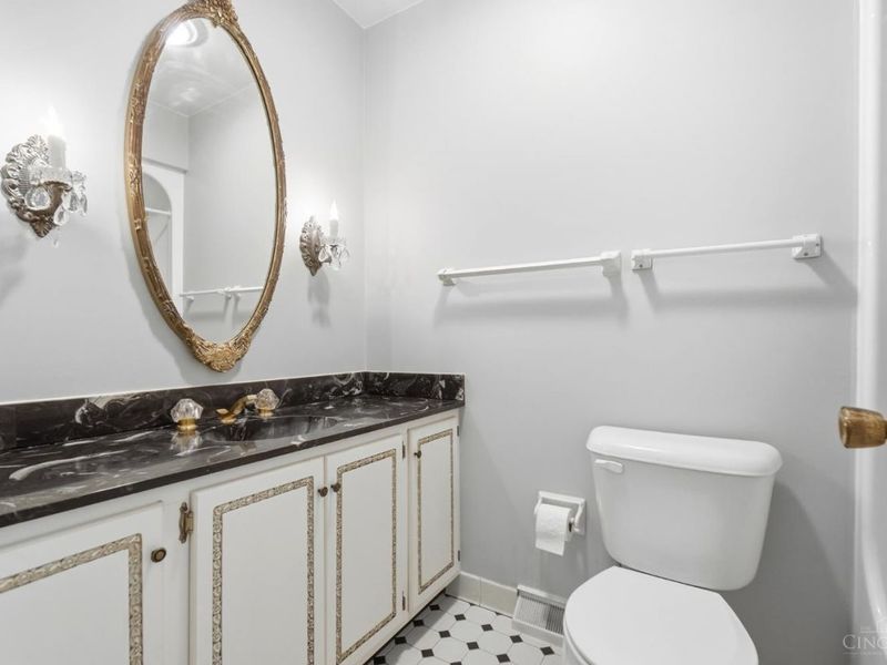 4 Beechurst Woods Lane, Green Township, OH 45233 Photo 32