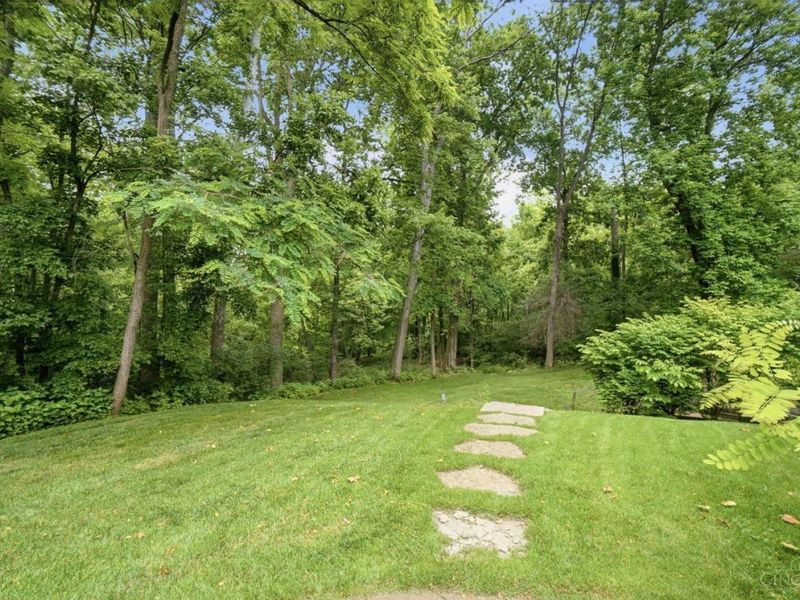 4 Beechurst Woods Lane, Green Township, OH 45233 Photo 57