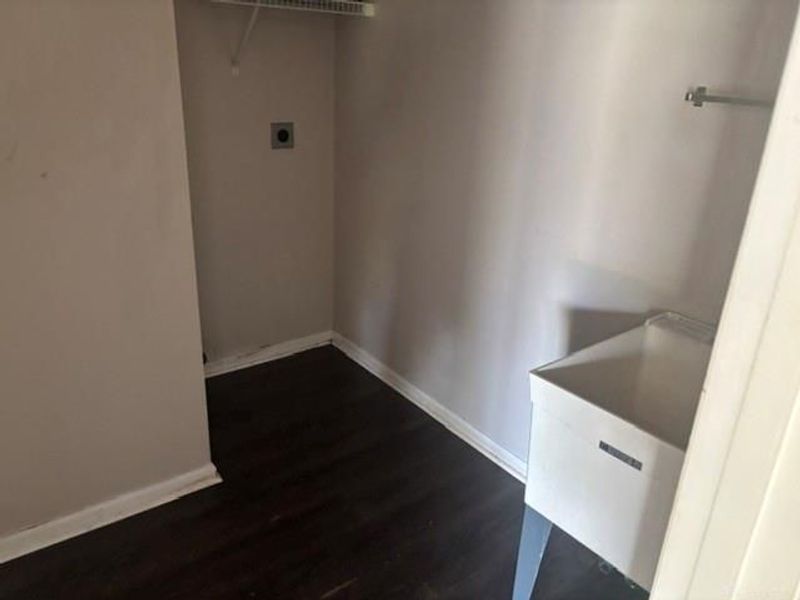 6654 Greeley, Dayton, OH 45424 Photo 9