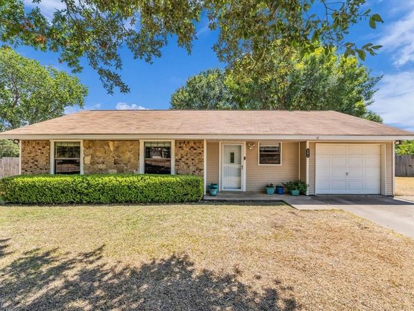 261 Oakview Circle, Waco, TX 76705