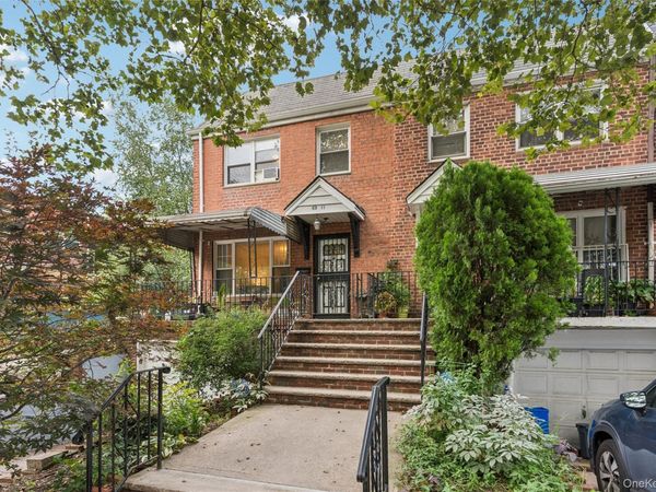 6911 Springfield Boulevard , Bayside, NY 11364