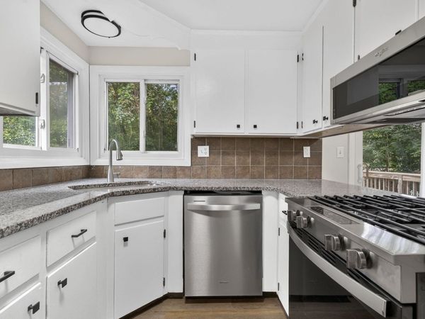 30 Paxton Terrace, Nashua, NH 03064