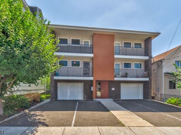 148 Oakwood Ave, Cliffside Park, NJ 07010