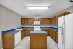 1 Ironcrest Court  photo 4
