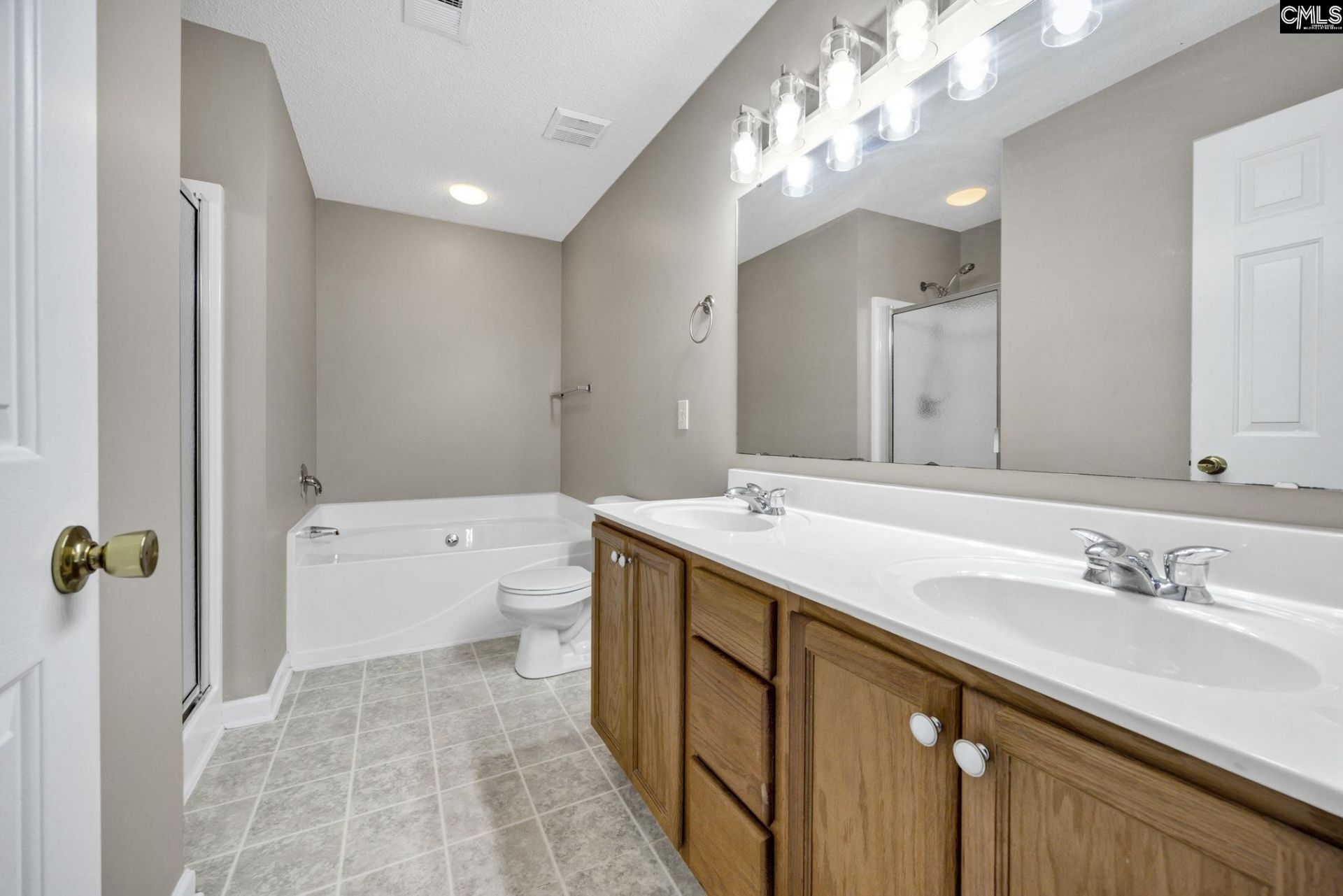 1 Ironcrest Court  Photo 25